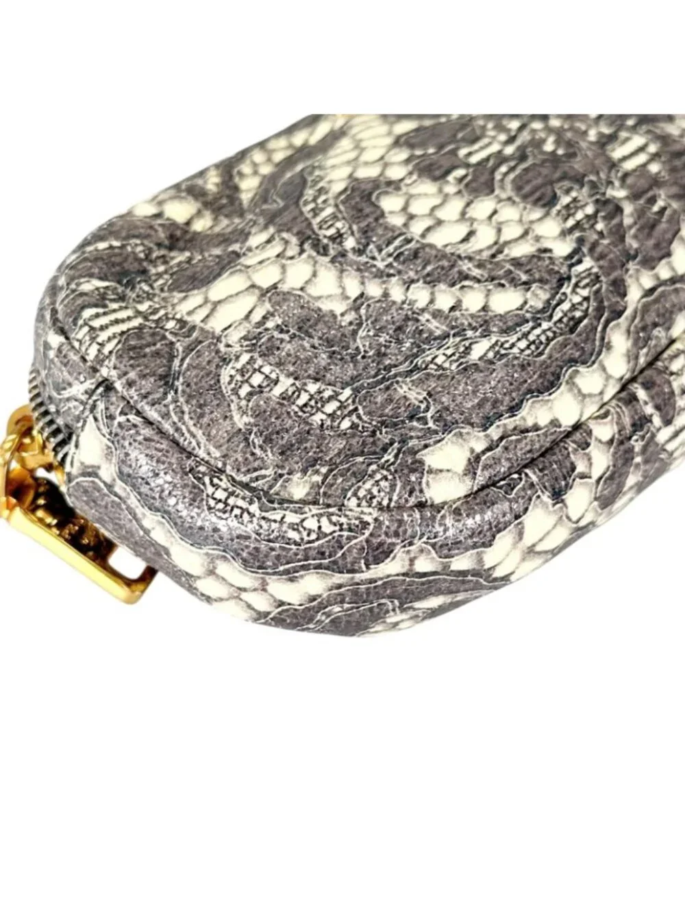 Prada 22 wallet none